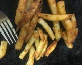 A picture of step 3 of Scrambled eggs and masala fries sandwich.