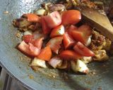 A picture of step 4 of Paneer do pyaza.