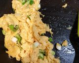 A picture of step 2 of Scrambled eggs.