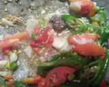 Foto langkah ke 4 dari resep Tumis kangkung terasi.