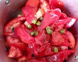 Foto del paso 1 de la receta: Gazpacho de pimientos del piquillos y con toque de alcaparras