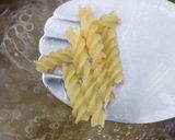A picture of step 12 of Chicken kebab makhani pasta.