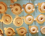 Foto langkah ke 4 dari resep Donat tanpa telur (takaran sendok).