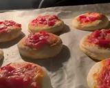 A picture of step 3 of Soft Mini Pizzas.