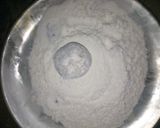 A picture of step 5 of Potato balls.