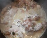 Foto del paso 2 de la receta: Muslitos de pollo deshuesados al verdeo con champiñones