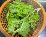 Hình bước làm 1 của món SP.0942 - Canh Cải Bẹ Dún Rong Biển Chả Mọc Viên