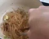 A picture of step 3 of Casseroled Prawns With Glass Noodles.
