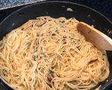 Foto del paso 4 de la receta: Spaghetti aglio olio e peperoncino
