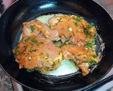 Foto del paso 11 de la receta: Churrasco de pollo al curry madrás con salsa a las dos pimientas