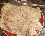 Foto del paso 3 de la receta: Milanesas de cerdo a las finas hierbas