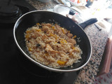 Arroz con pétalos de rosa
