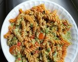 Foto del paso 4 de la receta: Hélices de lenteja con verdura y salsa de aguacate sin lactosa