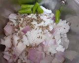 தேங்காய் கரண்டி ஆம்லெட் (Thenkaai karandi omelette recipe in tamil) ரெசிபி ஸ்டேப் 2 புகைப்படம்