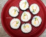 Foto langkah ke 6 dari resep Simple Maki Sushi Roll.