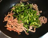 青椒炒肉絲【3分鐘】的食譜步驟3照片