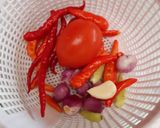 Foto langkah ke 1 dari resep Sambal tomat.