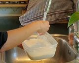 รูปขั้นตอนการทำที่ 1 ของ หุงข้าวเหนียวด้วยไมโครเวฟแค่ 7 นาที Thai sticky rice