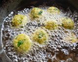 A picture of step 5 of Ponk Wada/ Fresh Shorgum Pakora.