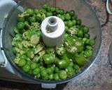 A picture of step 3 of Green peas doughnut vada.