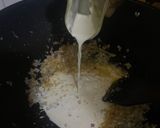 A picture of step 8 of Cream based pasta (Melayu style lol).