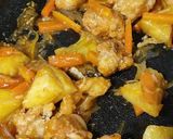 Foto langkah ke 4 dari resep Ayam Kuluyuk (Ayam Asam Manis).