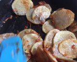 A picture of step 4 of Fried potatoes.