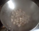 A picture of step 3 of Pork and Mushroom stir fry for one person.