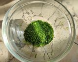 Foto del passaggio 4 della ricetta Prezzemolo essiccato (tritato)
