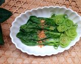 Hình bước làm 2 của món Cải thìa xào tỏi