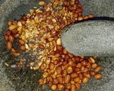 Foto langkah ke 1 dari resep Bumbu Pecel Madiun.