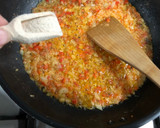 Foto del paso 2 de la receta: Salsa improvisada para pastas