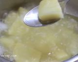 A picture of step 1 of Pan fried chicken with mashed potatoes and Gravy.