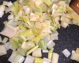 Foto del paso 1 de la receta: Crema fría de calabacín