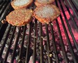 Foto del paso 6 de la receta: Hamburguesas caseras a la parrilla