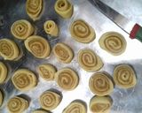 A picture of step 7 of Gujrati snacks bhakarvadi.