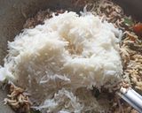 A picture of step 3 of Tomato rice.