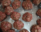 Foto del paso 2 de la receta: Fideos con tuco y albóndigas 😋