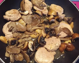Foto del paso 3 de la receta: Solomillo de cerdo con setas