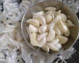 लसणाची चटणी (lasnachi chutney recipe in marathi) रेसिपी स्टेप 1 फोटो 