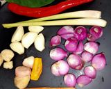 Foto langkah ke 4 dari resep Gulai iga kelapa.