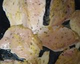 Foto del paso 2 de la receta: Pollo multisabor con ensalada 💜