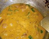 A picture of step 2 of Jhatpat onion capsicum sabji.