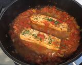 Une image de l'étape 12 de Pavés de saumon aux tomates, oignon de roscoff et jus citronné.