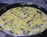 Foto del paso 9 de la receta Tortilla de patatas y espinacas rellena de queso fresco