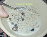 A picture of step 3 of Overnight Oats with Milk, Chia Seeds, and Dried Fruits 🥣.