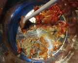Fusilitészta paradicsomszósszal és húsgombóccal recept fázis 4 fotója
