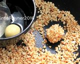Foto langkah ke 3 dari resep Peanut Choco Thumbprint Cookies renyah+step by step .
