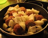 Foto del paso 4 de la receta: Amondigas cocoritas y arroz encebollado