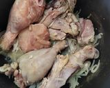 Foto del paso 1 de la receta: Pollo en olla con crema 🍗